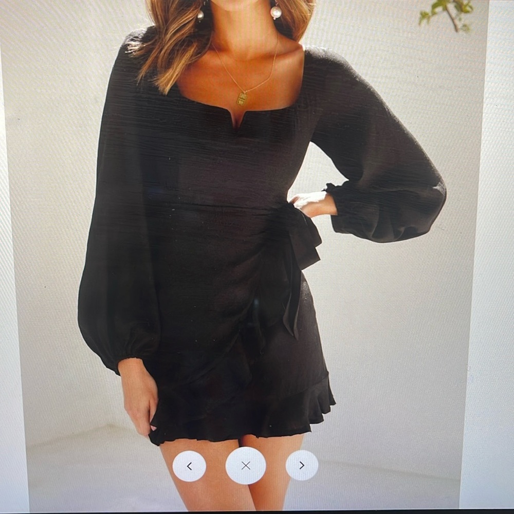 NEW! Hello Molly No time for love black tie wrap long sleeve dress US 6 Medium